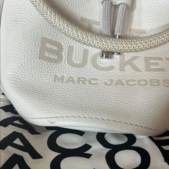 Marc Jacobs White Bucket Bag - Picture 2 of 6